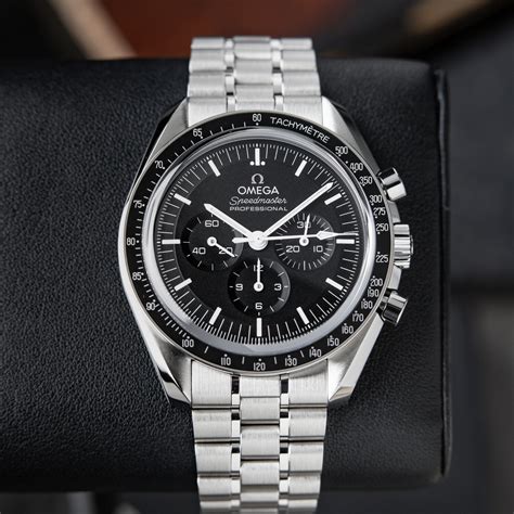 omega 3861 speedmaster moonwatch.